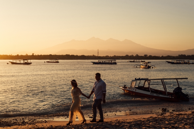 Jack and Ormmy adventurous engagement photo shoot